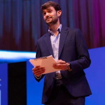 Mar del Plata se Consolida como Epicentro Tecnológico con el Inicio de los Fintech Meetups 2025