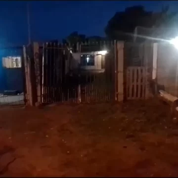 Noche violenta en barrio Libertad: dos hermanos heridos de bala tras una discusión