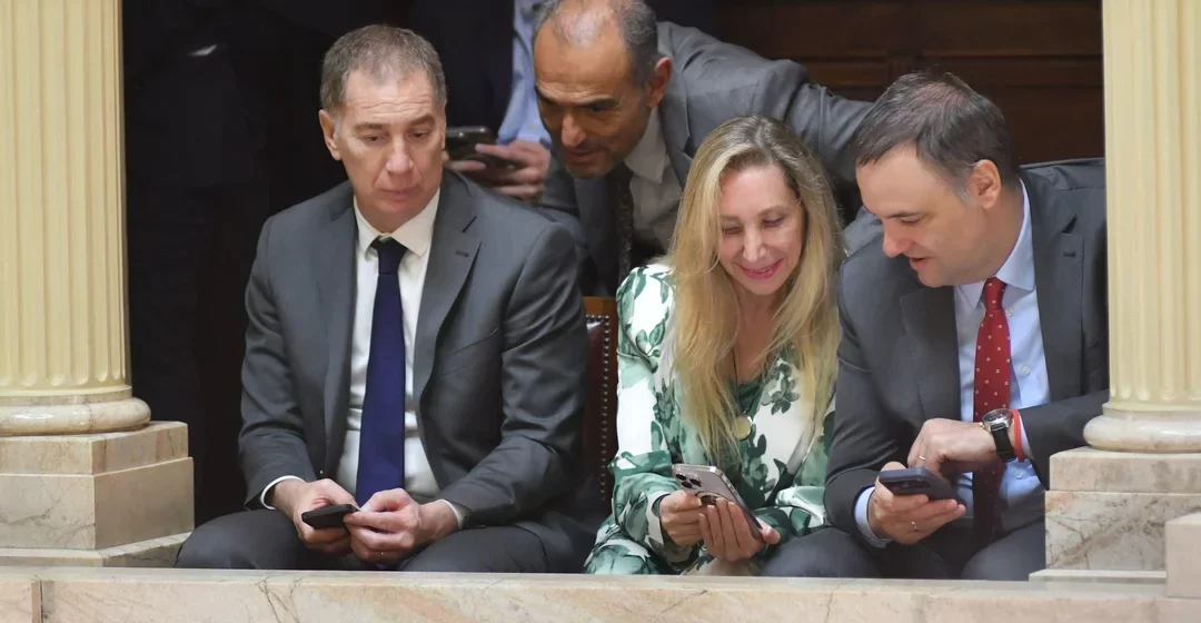 Gobierno nacional convoca mesa política para definir cronograma legislativo de verano
