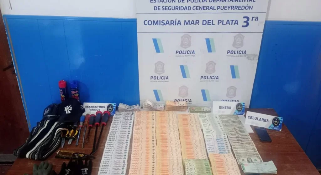 Tres detenidos y un prófugo tras un robo frustrado en un comercio de sanitarios y revestimientos