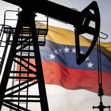Venezuela acelera una reforma petrolera que abre la industria y replantea su relación con Estados Unidos