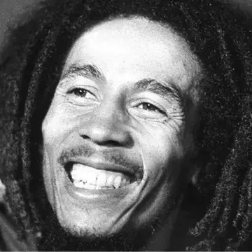 Un día como hoy nacía Bob Marley, la voz que convirtió la música en mensaje universal