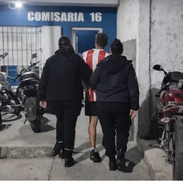 Intentó sobornar a la policía con dinero y cocaína tras ser detenido en Mar del Plata