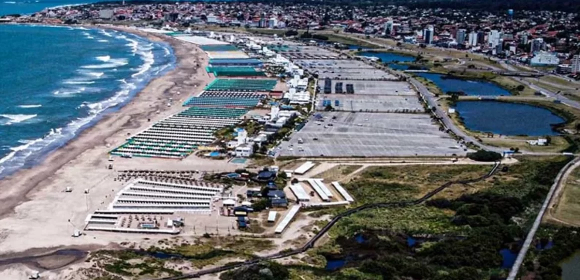 carpas La Provincia impulsa un concurso para rediseñar Punta Mogotes en medio del conflicto con el Municipio