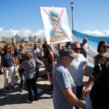 fotofotofotofotoffotfofotofotofotofotofot Nueva polémica por la torre de 35 pisos en la costa: denuncian irregularidades