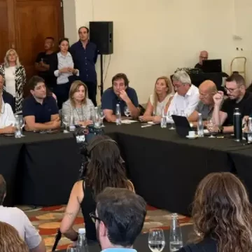 Alertan por la caída del turismo y la incertidumbre económica de cara al invierno