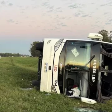 Volcó un micro que viajaba hacia Mar del Plata y dejó más de 40 heridos