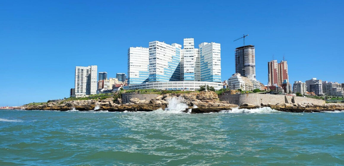 mirador del cab o Hallaron el cuerpo del nadador que había desaparecido en el mar frente a Cabo Corrientes