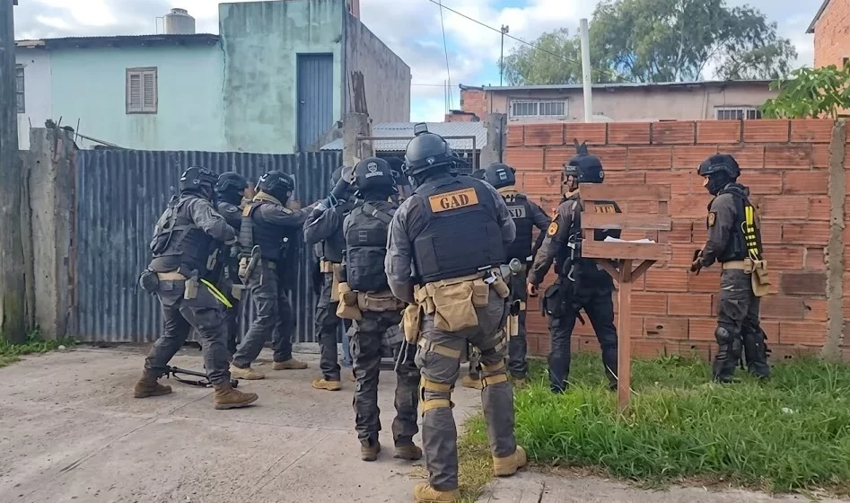 Recuperaron en Las Heras un auto robado en un violento asalto: hay un detenido