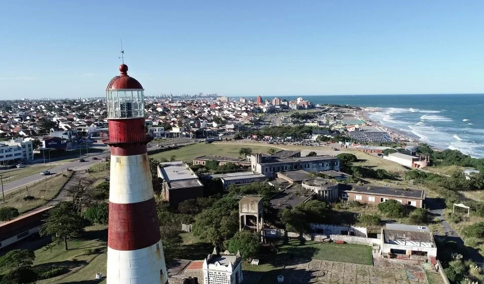 Polémica por el bar de gin en el Faro: organismos rechazan levantar la cautelar que frenó las obras