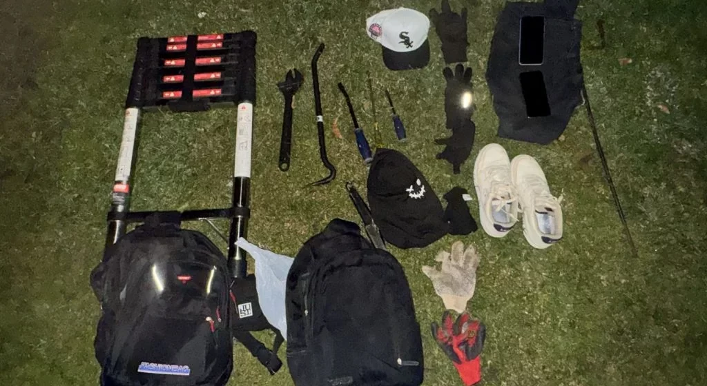 Violenta entradera a una jubilada en barrio Juramento: cuatro detenidos y un prófugo