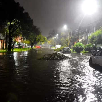 Tras el fuerte temporal, hubo más de 100 reclamos por cloacas y bocas de tormenta